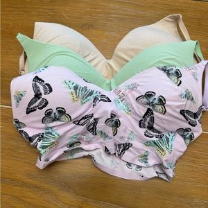 Pink wireless push up bralettes